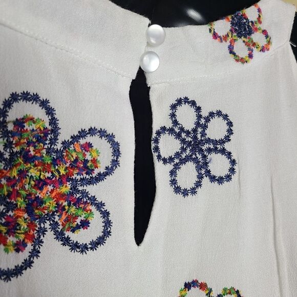 Papillon Embroidered Shift Dress  - Picture 7 of 9